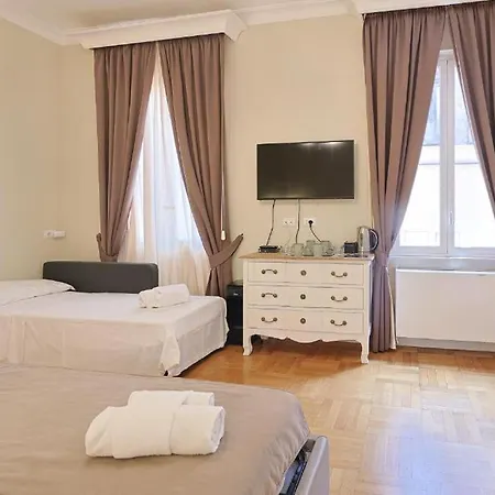 Guest house Art House Relais56 Luxury Piazza Di Spagna