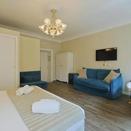 Art House Relais56 Luxury Piazza Di Spagna Rome