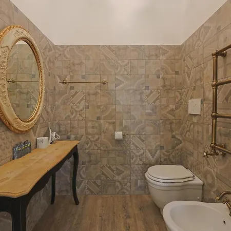 Guest house Art House Relais56 Luxury Piazza Di Spagna Rome