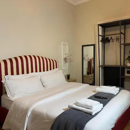 Guest house Art House Relais56 Luxury Piazza Di Spagna Rome