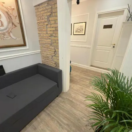 Art House Relais56 Luxury Piazza Di Spagna * Rome